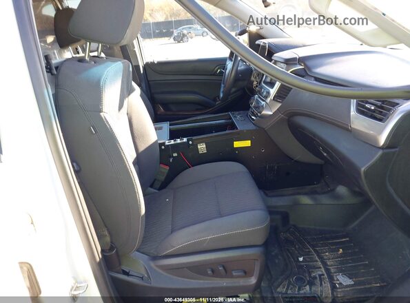 1GNLCDEC5LR246922 2020 CHEVROLET TAHOE White Widok wnętrza z przodu