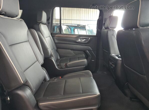 1GNSKFKD2PR541490 2023 CHEVROLET SUBURBAN White უკანა სალონის ხედი