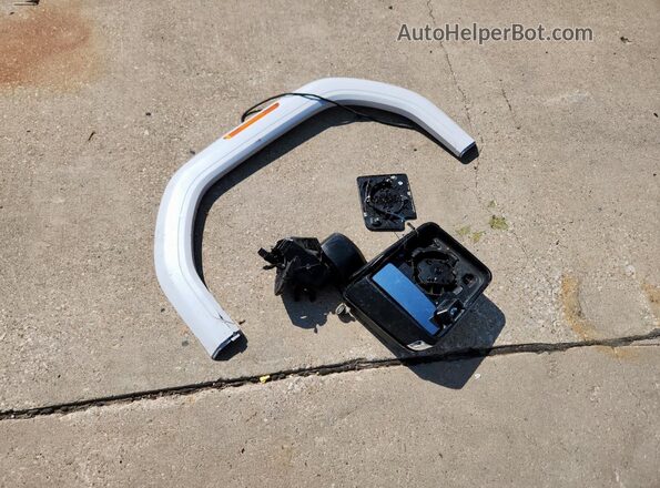 1GT49XEY4RF449870 2024 GMC SIERRA Белый Вид подкапотного пространства