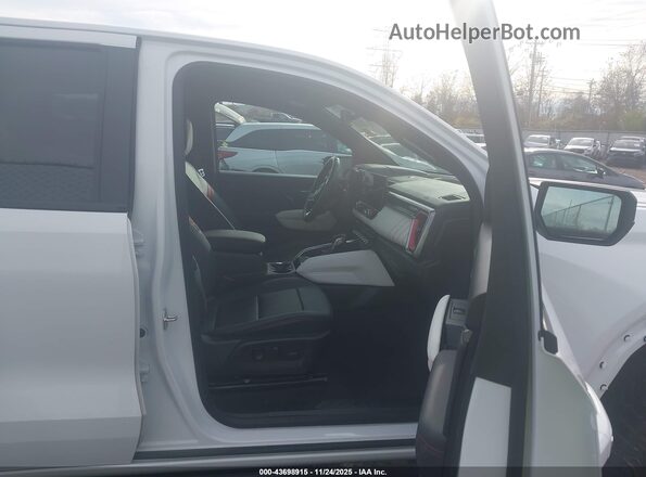 1GTP6EEK6R1135060 2024 GMC CANYON White Front interior view