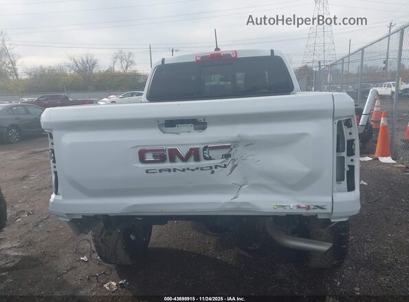 1GTP6EEK6R1135060 2024 GMC CANYON White 360 interior view