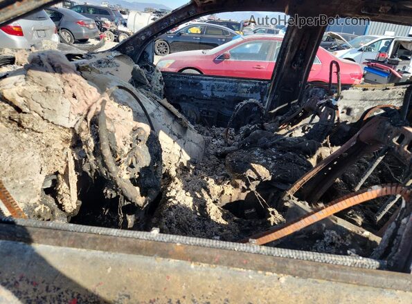 1GTP6FE17K1166773 2019 GMC CANYON Burn Front interior view