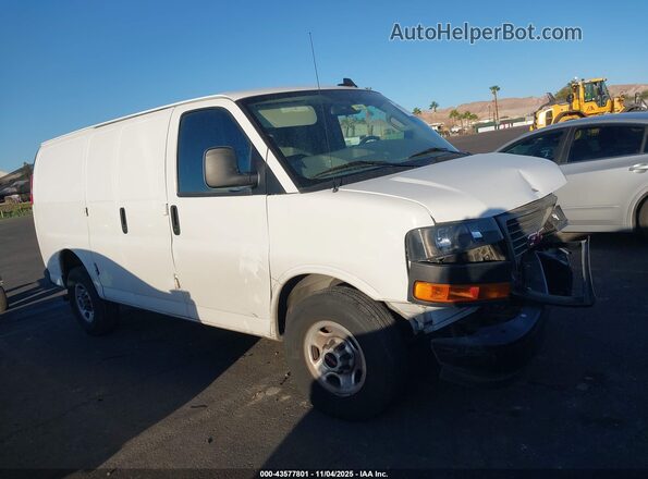 1GTW7AF71R1104004 2024 GMC SAVANA CARGO White 