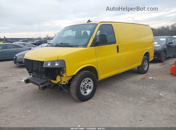 1GTW7AFG0L1252152 2020 GMC SAVANA CARGO Yellow წინა მარცხენა ხედი სამი მეოთხედიდან