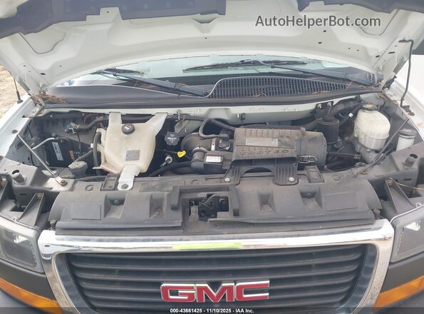 1GTW7AFG4K1314876 2019 GMC SAVANA 2500 White Widok z tyłu