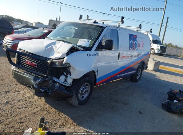 1GTW7AFP3S1258509 2025 GMC SAVANA CARGO White Vista tres cuartos delantera izquierda