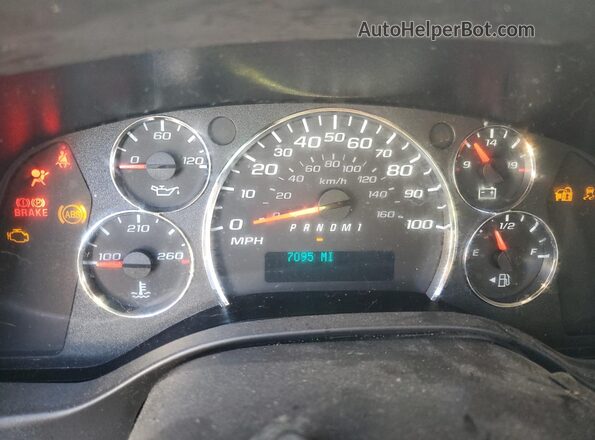 1GTW7AFP5S1173638 2025 GMC SAVANA White Widok zestawu wskaźników