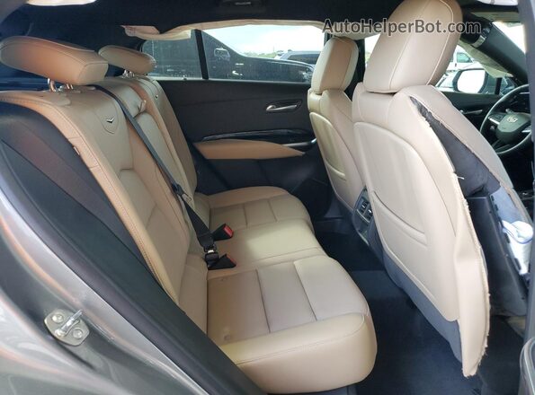 1GYAZAR45RF183597 2024 CADILLAC XT4 Gray Вид задньої частини салону