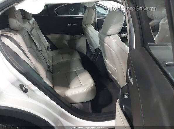 1GYFZDR41MF057009 2021 CADILLAC XT4 White VIN კოდის სტიკერის ხედი