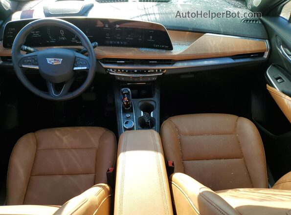 1GYFZDR43SF147694 2025 CADILLAC XT4 Серебряный Вид панели приборов