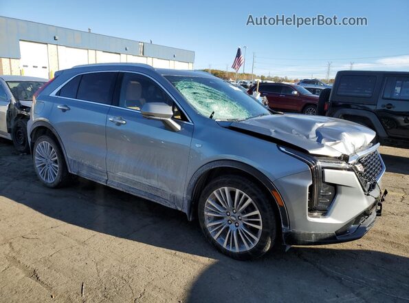 1GYFZDR43SF147694 2025 CADILLAC XT4 Серебряный Передняя правая четверть