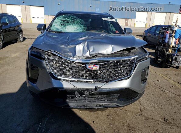 1GYFZDR43SF147694 2025 CADILLAC XT4 Серебряный Вид спереди