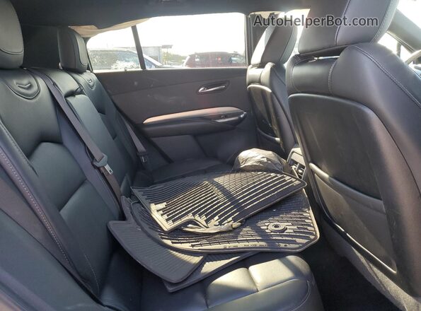 1GYFZDR48LF028721 2020 CADILLAC XT4 White Widok wnętrza z tyłu