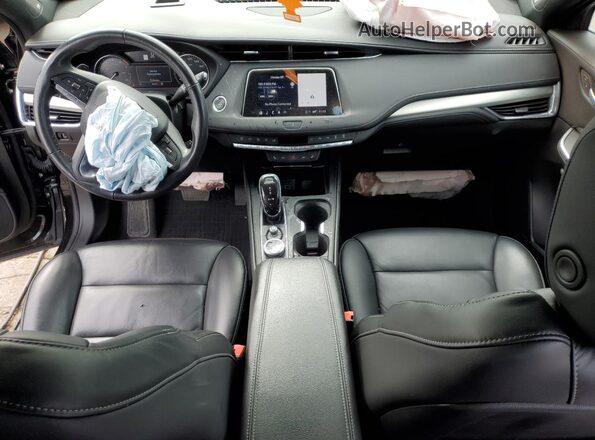 1GYFZDR48MF062000 2021 CADILLAC XT4 Black წინა პანელის ხედი