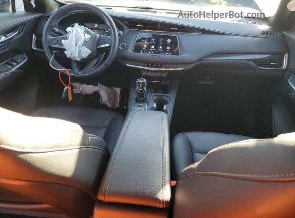 1GYFZFR44LF146020 2020 CADILLAC XT4 Black Widok deski rozdzielczej