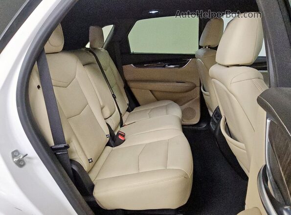 1GYKNARS1JZ236832 2018 CADILLAC XT5 White 