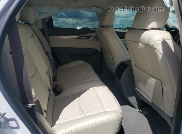 1GYKNCR45RZ757237 2024 CADILLAC XT5 White 