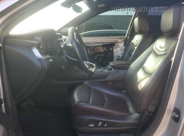 1GYKPCRS5LZ100471 2020 CADILLAC OTHER Silver Front interior view