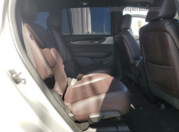 1GYKPCRS5LZ100471 2020 CADILLAC OTHER Silver Rear interior view
