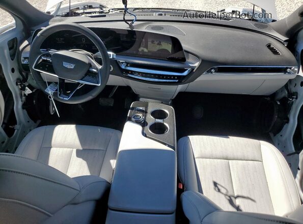 1GYKPPRL2RZ102994 2024 CADILLAC OTHER White Vista del salpicadero
