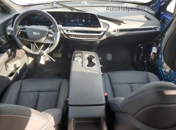 1GYKPURL6SZ312616 2025 CADILLAC OTHER Blue Вид панелі приладів