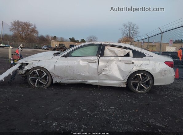 1HGCV1F36NA095057 2022 HONDA ACCORD White 360 interior view