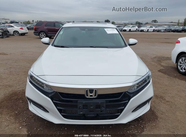 1HGCV1F58JA025104 2018 HONDA ACCORD White Widok zestawu wskaźników