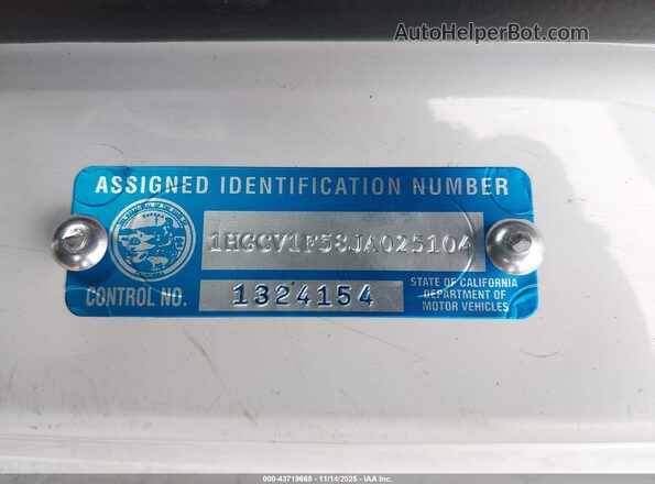 1HGCV1F58JA025104 2018 HONDA ACCORD White Widok komory silnika