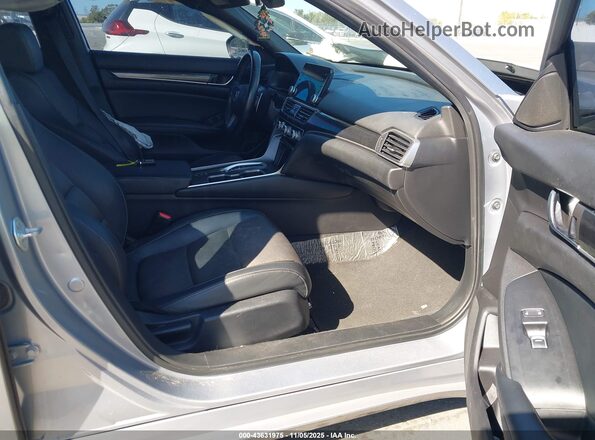 1HGCV2F30NA001020 2022 HONDA ACCORD Silver Вид салону спереду