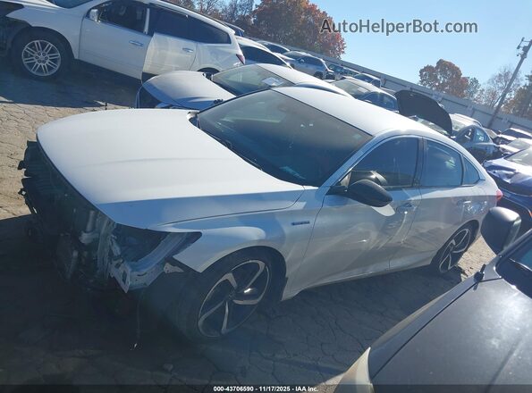 1HGCV3F29NA045286 2022 HONDA ACCORD White 360 interior view