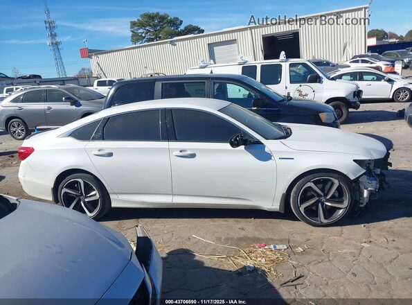 1HGCV3F29NA045286 2022 HONDA ACCORD White Rear interior view