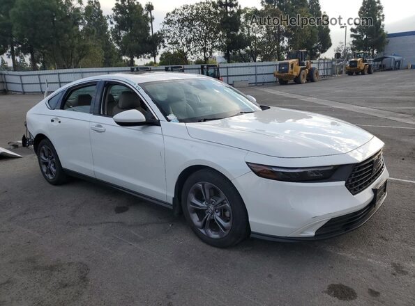 1HGCY1F39PA043626 2023 HONDA ACCORD White Przód prawy