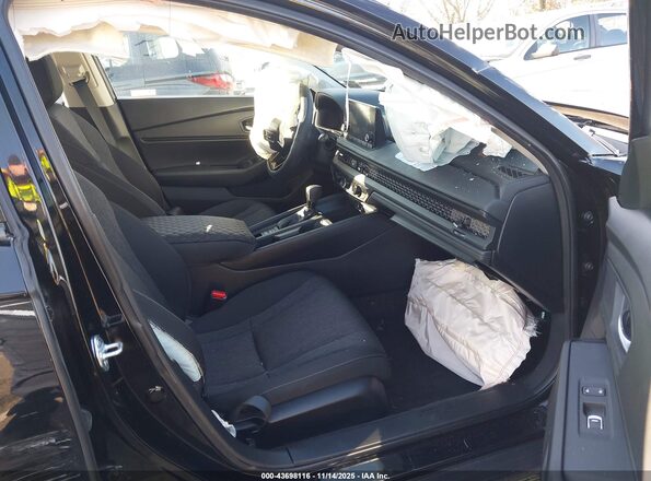 1HGCY1F3XPA035017 2023 HONDA ACCORD Черный Вид салона спереди