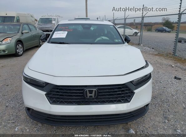 1HGCY2F52RA027715 2024 HONDA ACCORD White Widok zestawu wskaźników