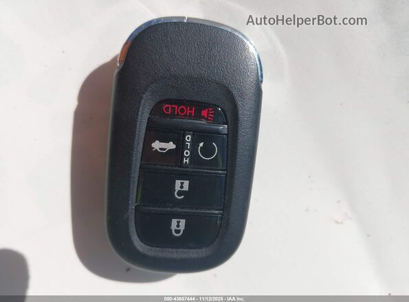 1HGCY2F63SA051682 2025 HONDA ACCORD White Vista del salpicadero