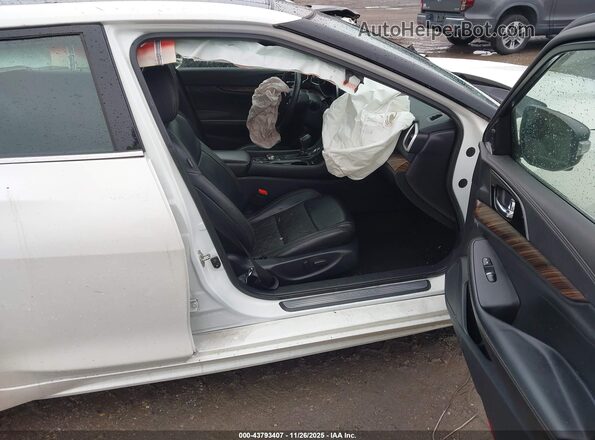 1N4AA6AP0HC384104 2017 NISSAN MAXIMA Белый Вид салона спереди