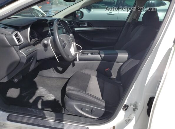 1N4AA6BV7LC376488 2020 NISSAN MAXIMA Белый Вид салона спереди