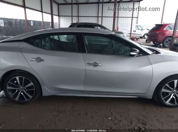 1N4AA6CV6PC510265 2023 NISSAN MAXIMA Silver Vista interior trasera