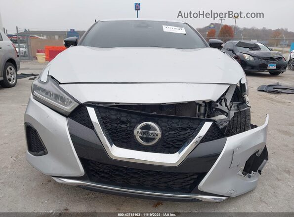 1N4AA6CV7LC369734 2020 NISSAN MAXIMA Silver Widok wnętrza z tyłu