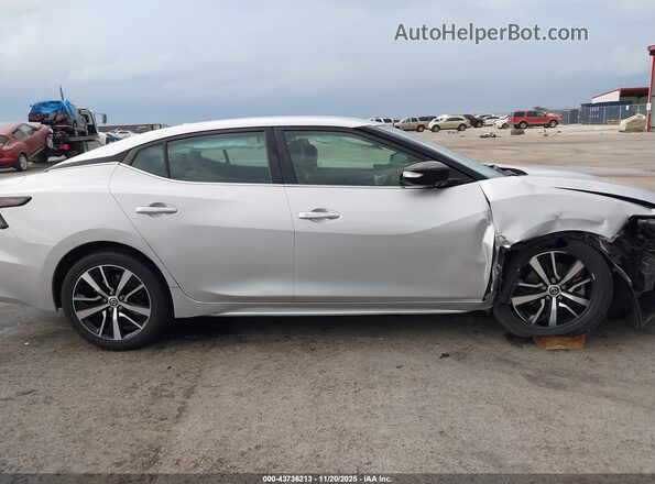 1N4AA6CVXMC504657 2021 NISSAN MAXIMA Silver Vista interior trasera
