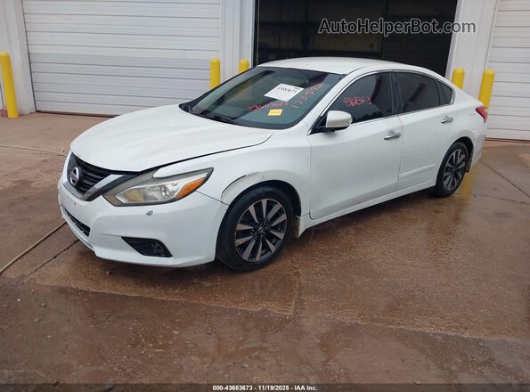 1N4AL3AP2HC173592 2017 NISSAN ALTIMA White Przód lewy