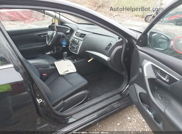1N4AL3AP3HC123610 2017 NISSAN ALTIMA Черный Вид салона спереди