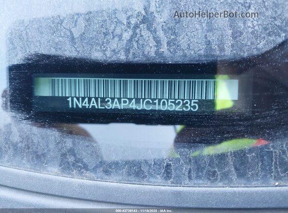 1N4AL3AP4JC105235 2018 NISSAN ALTIMA Maroon Vista del compartimento del motor