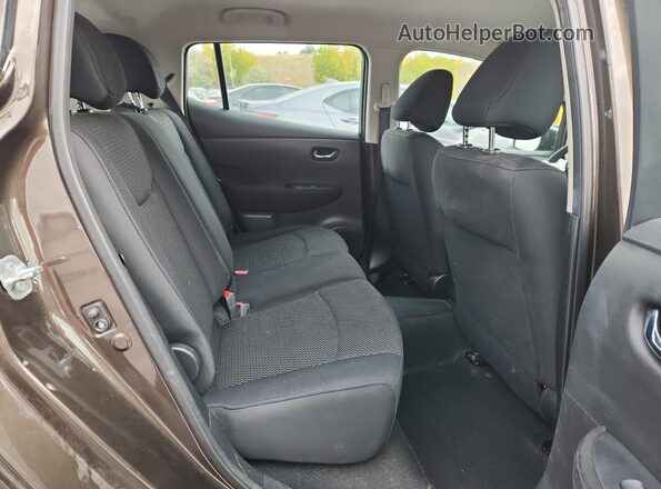 1N4AZ0CP7GC305271 2016 NISSAN LEAF Brown Rear seats view