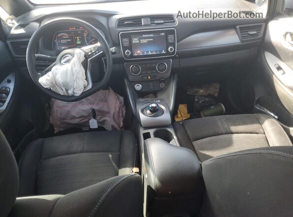 1N4AZ1BV1RC556652 2024 NISSAN LEAF Серебряный Вид панели приборов