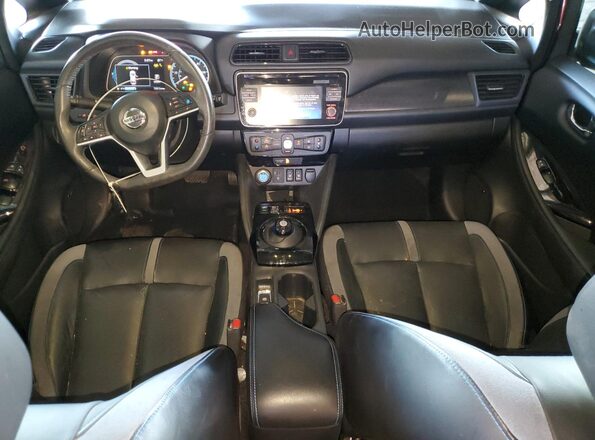 1N4AZ1CP7JC313383 2018 NISSAN LEAF Темно-бордовый Вид панели приборов