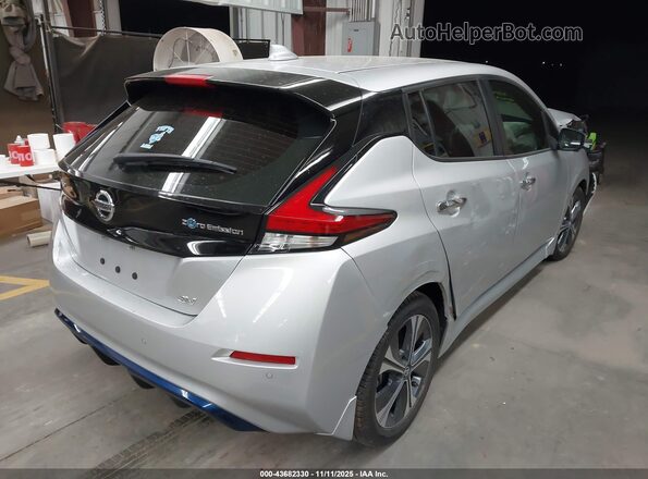 1N4AZ1CV2MC555775 2021 NISSAN LEAF Серый Задняя правая четверть