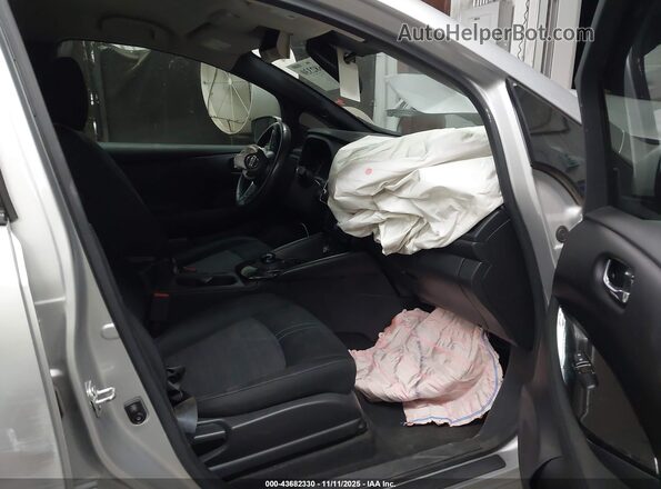 1N4AZ1CV2MC555775 2021 NISSAN LEAF Серый Вид салона спереди