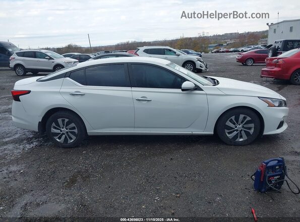 1N4BL4BV3LC218040 2020 NISSAN ALTIMA White Rear interior view