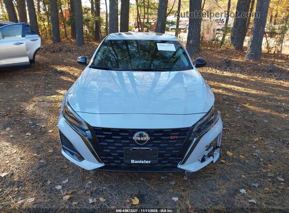 1N4BL4CV0PN330822 2023 NISSAN ALTIMA Gray Вид щитка приладів